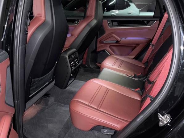 Porsche Cayenne III Рестайлинг с пробегом 2025 года, цена 16 799 900 рублей, 1490 км, внедорожник, Автокод Объявления