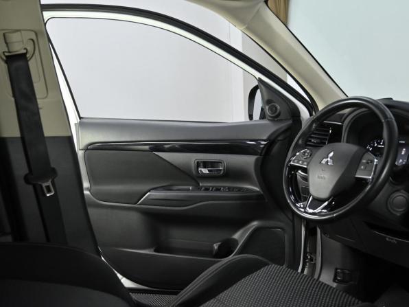 Mitsubishi Outlander III Рестайлинг 3 с пробегом 2019 года, цена 2 149 000 рублей, 110000 км, внедорожник, Автокод Объявления