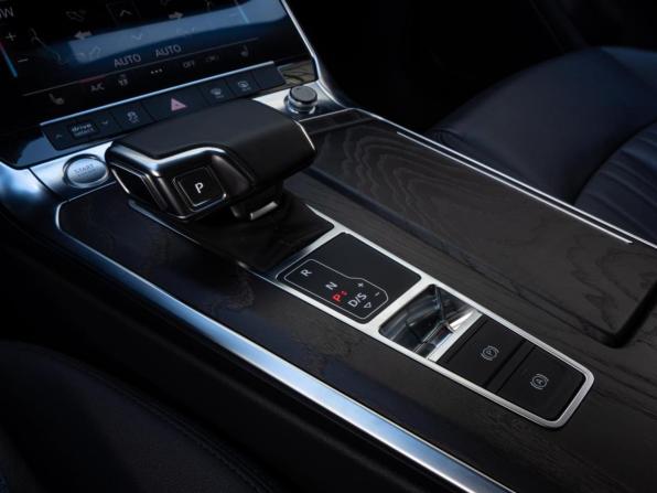 Audi A6 V (C8) с пробегом 2020 года, цена 3 790 000 рублей, 49929 км, седан, Автокод Объявления