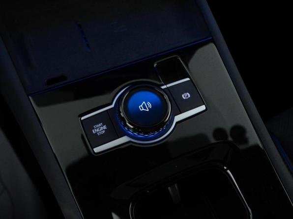 Volkswagen Tiguan III (China Market) с пробегом 2026 года, цена 4 860 046 рублей, 24 км, внедорожник, Автокод Объявления