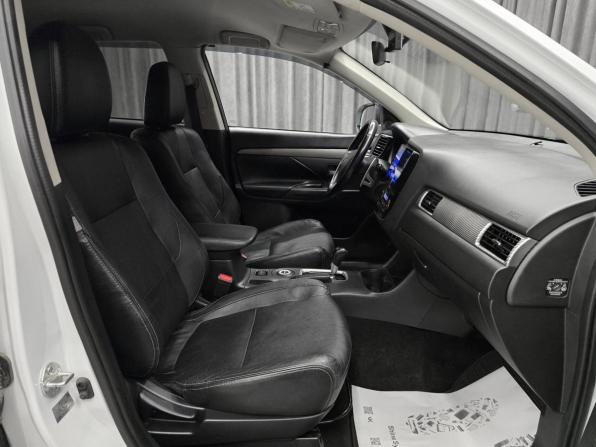 Mitsubishi Outlander III Рестайлинг с пробегом 2014 года, цена 1 570 000 рублей, 167000 км, внедорожник, Автокод Объявления