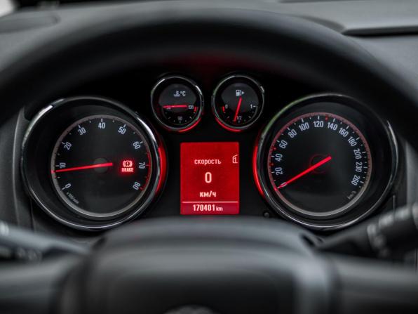 Opel Astra J с пробегом 2011 года, цена 500 000 рублей, 170205 км, хэтчбек, Автокод Объявления