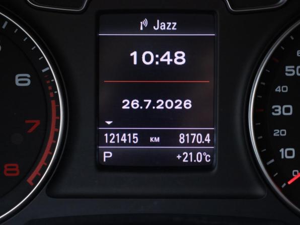 Audi Q3 I (8U) Рестайлинг с пробегом 2016 года, цена 2 078 000 рублей, 121413 км, внедорожник, Автокод Объявления