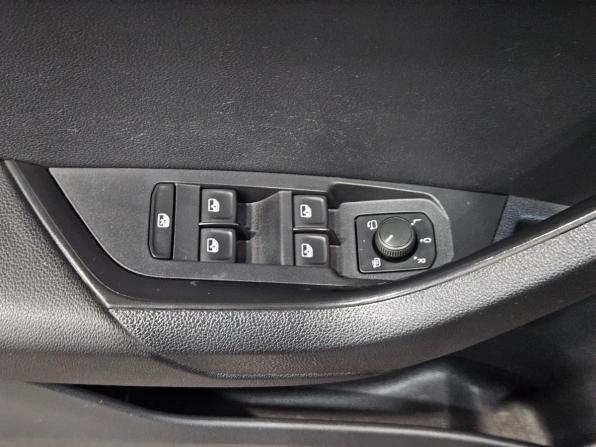 Skoda Karoq I с пробегом 2020 года, цена 2 399 000 рублей, 98142 км, внедорожник, Автокод Объявления