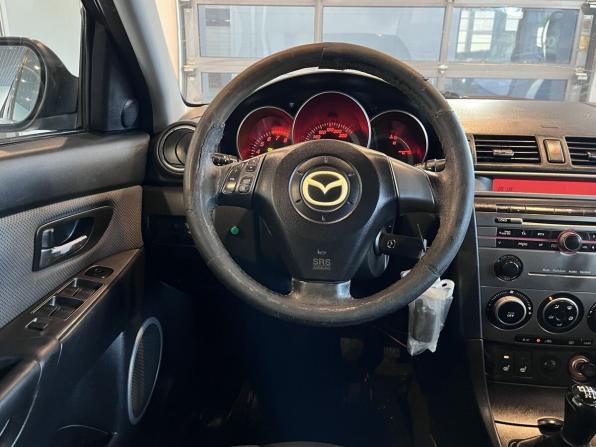 Mazda 3 I (BK) Рестайлинг с пробегом 2006 года, цена 236 000 рублей, 733166 км, седан, Автокод Объявления