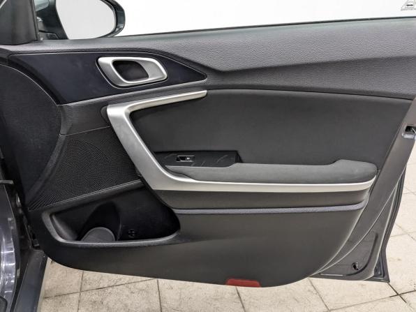 Kia Ceed III с пробегом 2019 года, цена 1 620 000 рублей, 119055 км, хэтчбек, Автокод Объявления