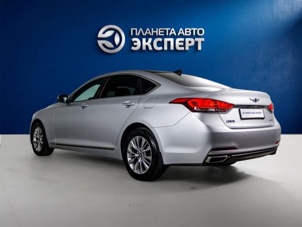 Hyundai Genesis II с пробегом 2016 года, цена 2 200 000 рублей, 102094 км, седан, Автокод Объявления