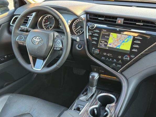 Toyota Camry VIII (XV70) с пробегом 2018 года, цена 2 570 000 рублей, 197852 км, седан, Автокод Объявления