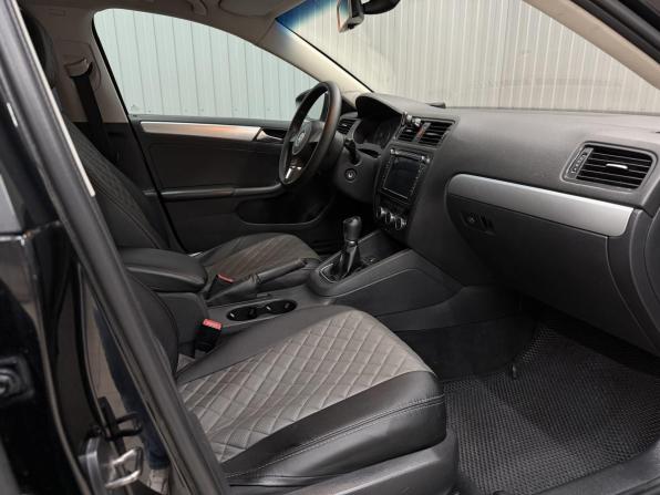 Volkswagen Jetta VI с пробегом 2012 года, цена 970 000 рублей, 205623 км, седан, Автокод Объявления
