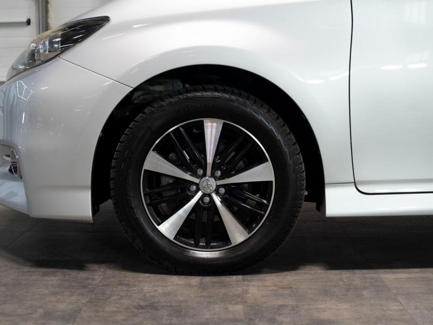 Toyota Wish II Рестайлинг Чита  - изображение 18