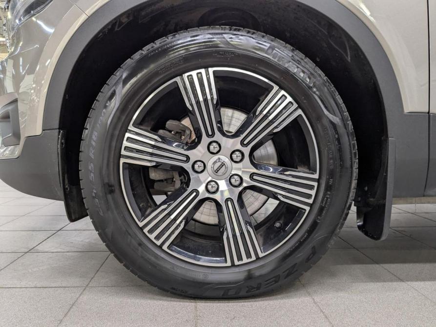 Volvo XC40 I Москва  - изображение 12