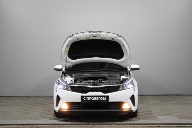 Kia Rio IV Рестайлинг с пробегом 2020 года, цена 1 089 000 рублей, 300100 км, седан, Автокод Объявления
