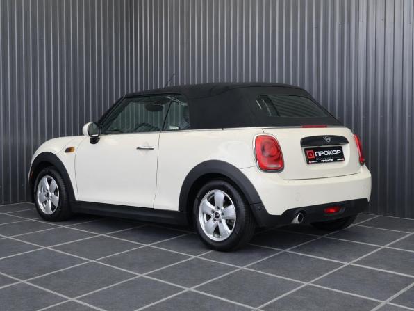 Mini Cabrio III с пробегом 2018 года, цена 1 867 000 рублей, 76057 км, кабриолет, Автокод Объявления
