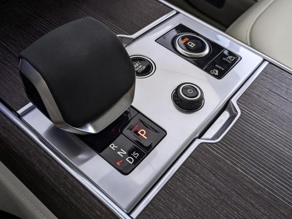 Land Rover Range Rover V с пробегом 2023 года, цена 17 490 000 рублей, 44000 км, внедорожник, Автокод Объявления