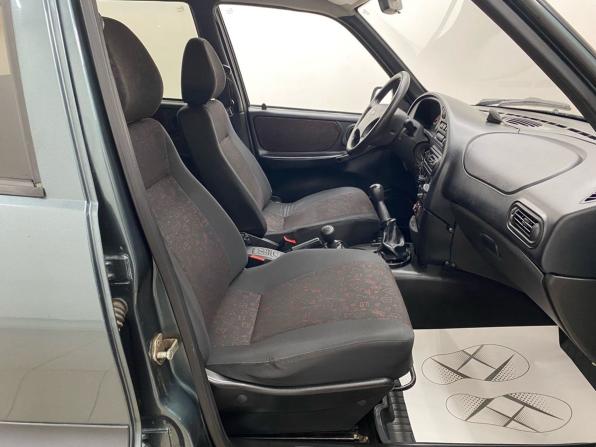 Chevrolet Niva I с пробегом 2006 года, цена 300 000 рублей, 115047 км, внедорожник, Автокод Объявления