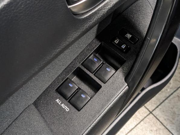 Toyota Corolla XI (E160 E170 E180) Рестайлинг 1 с пробегом 2018 года, цена 1 625 000 рублей, 154000 км, седан, Автокод Объявления
