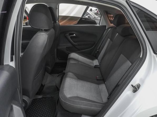 Volkswagen Polo V Рестайлинг с пробегом 2018 года, цена 1 280 000 рублей, 117329 км, седан, Автокод Объявления
