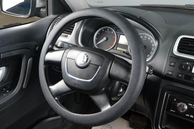 Skoda Fabia II с пробегом 2009 года, цена 649 000 рублей, 177769 км, хэтчбек, Автокод Объявления