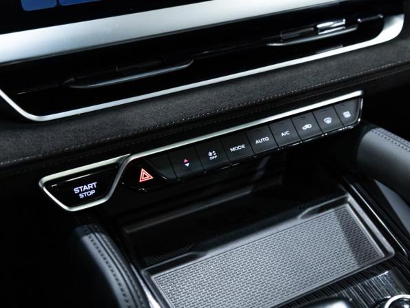 Geely Monjaro I с пробегом 2024 года, цена 3 190 000 рублей, 43735 км, внедорожник, Автокод Объявления