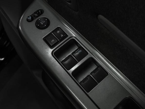 Honda Stepwgn V с пробегом 2015 года, цена 1 819 000 рублей, 197235 км, минивэн, Автокод Объявления