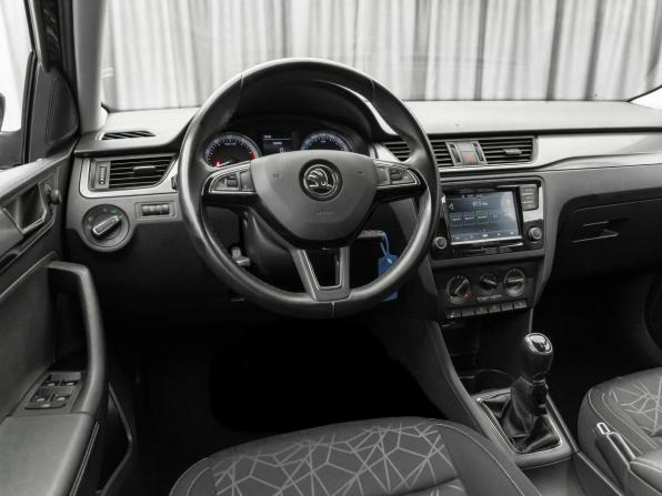 Skoda Rapid I Рестайлинг с пробегом 2019 года, цена 1 190 000 рублей, 122455 км, лифтбек, Автокод Объявления