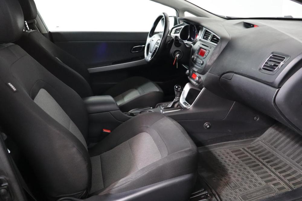 Kia Ceed II Рестайлинг Санкт-Петербург  - изображение 11