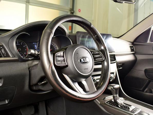 Kia Optima IV Рестайлинг с пробегом 2018 года, цена 1 649 999 рублей, 172524 км, седан, Автокод Объявления