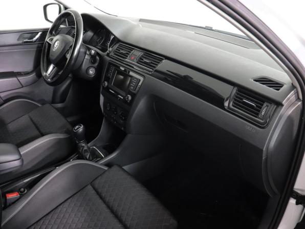 Skoda Rapid I с пробегом 2015 года, цена 999 000 рублей, 171523 км, лифтбек, Автокод Объявления