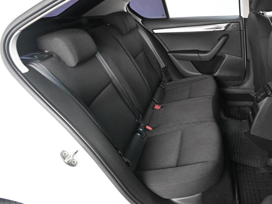 Skoda Octavia III (A7) Рестайлинг Ростов-на-Дону  - изображение 7