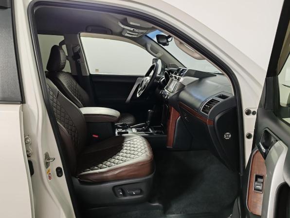 Toyota Land Cruiser Prado 150 Series Рестайлинг 1 с пробегом 2014 года, цена 3 149 000 рублей, 248193 км, внедорожник, Автокод Объявления