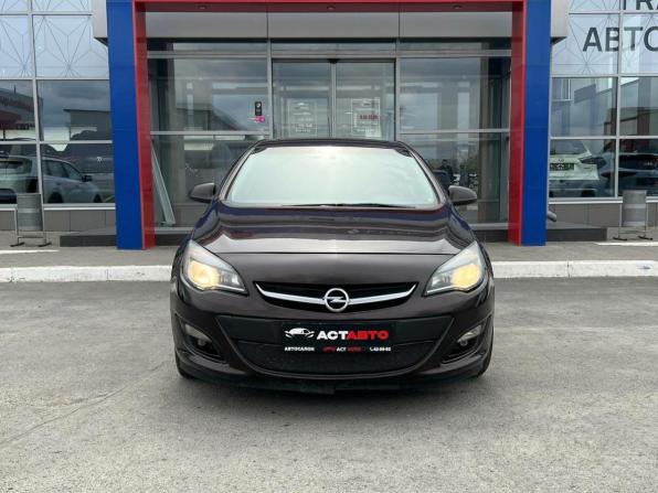 Opel Astra J Рестайлинг с пробегом 2013 года, цена 840 000 рублей, 137000 км, седан, Автокод Объявления