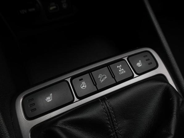 Hyundai Creta I с пробегом 2019 года, цена 1 349 000 рублей, 208837 км, внедорожник, Автокод Объявления