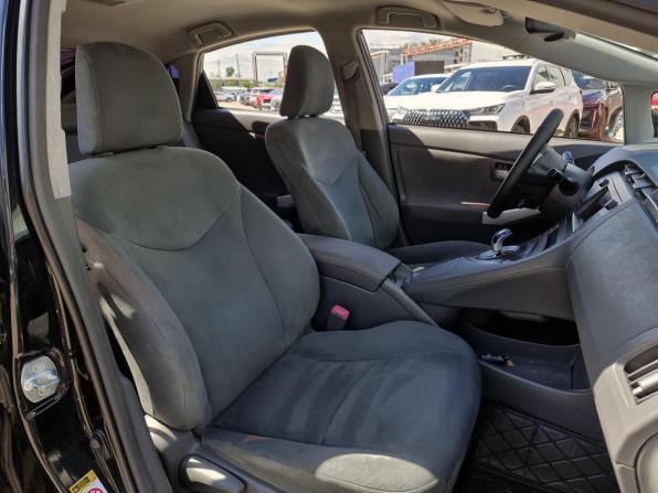 Toyota Prius III (XW30) с пробегом 2010 года, цена 896 000 рублей, 310459 км, лифтбек, Автокод Объявления