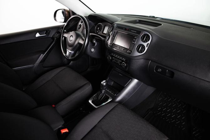 Volkswagen Tiguan I Рестайлинг с пробегом 2015 года, цена 1 599 000 рублей, 198333 км, внедорожник, Автокод Объявления