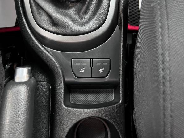 Kia Rio III Рестайлинг с пробегом 2016 года, цена 995 000 рублей, 136890 км, хэтчбек, Автокод Объявления