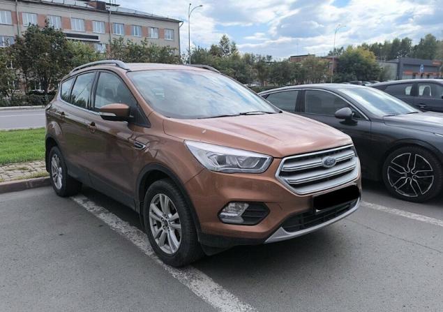 Ford Kuga II Рестайлинг с пробегом 2018 года, цена 1 799 000 рублей, 65500 км, внедорожник, Автокод Объявления