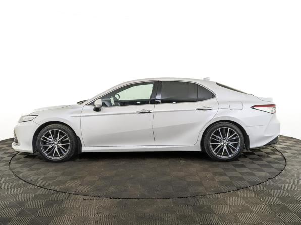 Toyota Camry VIII (XV70) Рестайлинг с пробегом 2021 года, цена 3 100 000 рублей, 98113 км, седан, Автокод Объявления