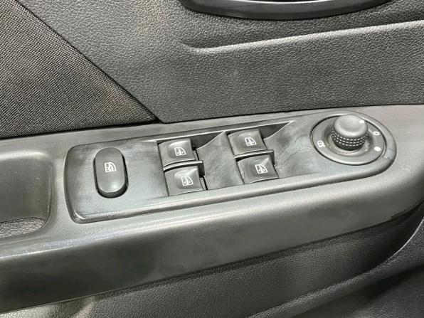 Renault Kaptur I с пробегом 2017 года, цена 1 225 000 рублей, 187200 км, внедорожник, Автокод Объявления