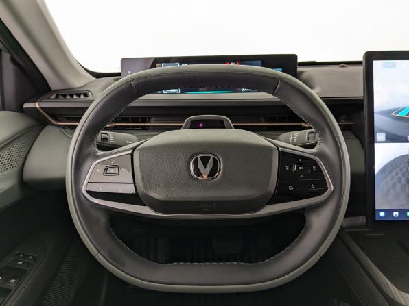 Changan Lamore с пробегом 2023 года, цена 1 900 000 рублей, 43759 км, седан, Автокод Объявления