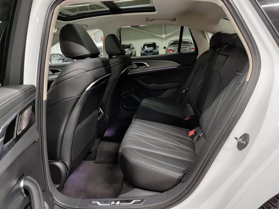 Hongqi H5 II Казань  - изображение 15