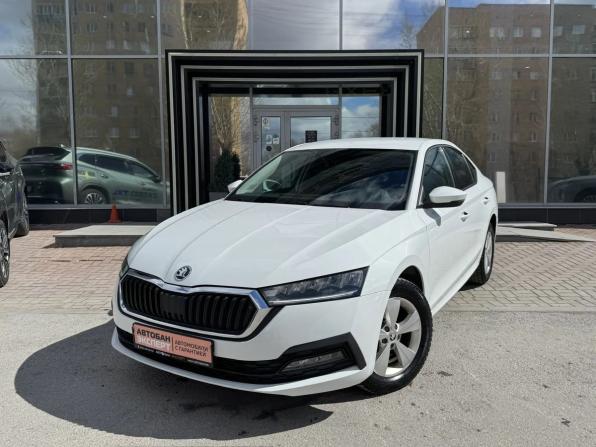 Skoda Octavia IV (A8) с пробегом 2021 года, цена 2 424 000 рублей, 71580 км, лифтбек, Автокод Объявления