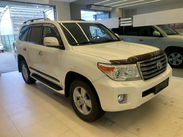 Toyota Land Cruiser 200 Series Рестайлинг 1 с пробегом 2014 года, цена 2 900 000 рублей, 303227 км, внедорожник, Автокод Объявления