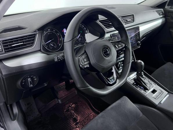 Skoda Superb III с пробегом 2017 года, цена 1 650 000 рублей, 143974 км, лифтбек, Автокод Объявления