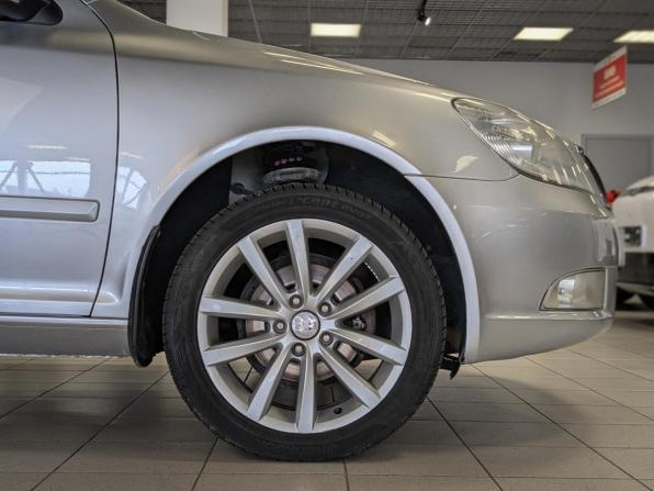 Skoda Octavia II (A5) Рестайлинг с пробегом 2012 года, цена 859 000 рублей, 246000 км, лифтбек, Автокод Объявления