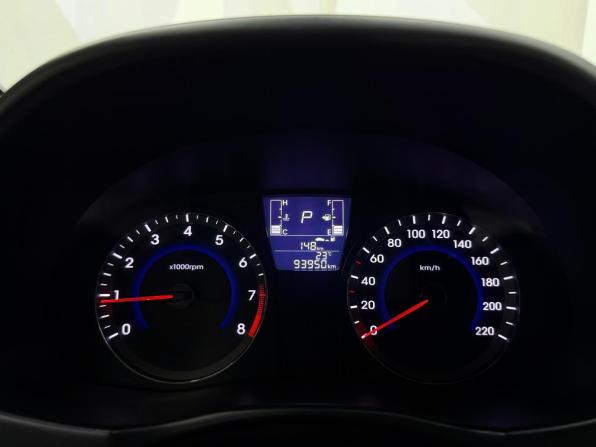 Hyundai Solaris I Рестайлинг с пробегом 2016 года, цена 1 310 000 рублей, 93948 км, седан, Автокод Объявления