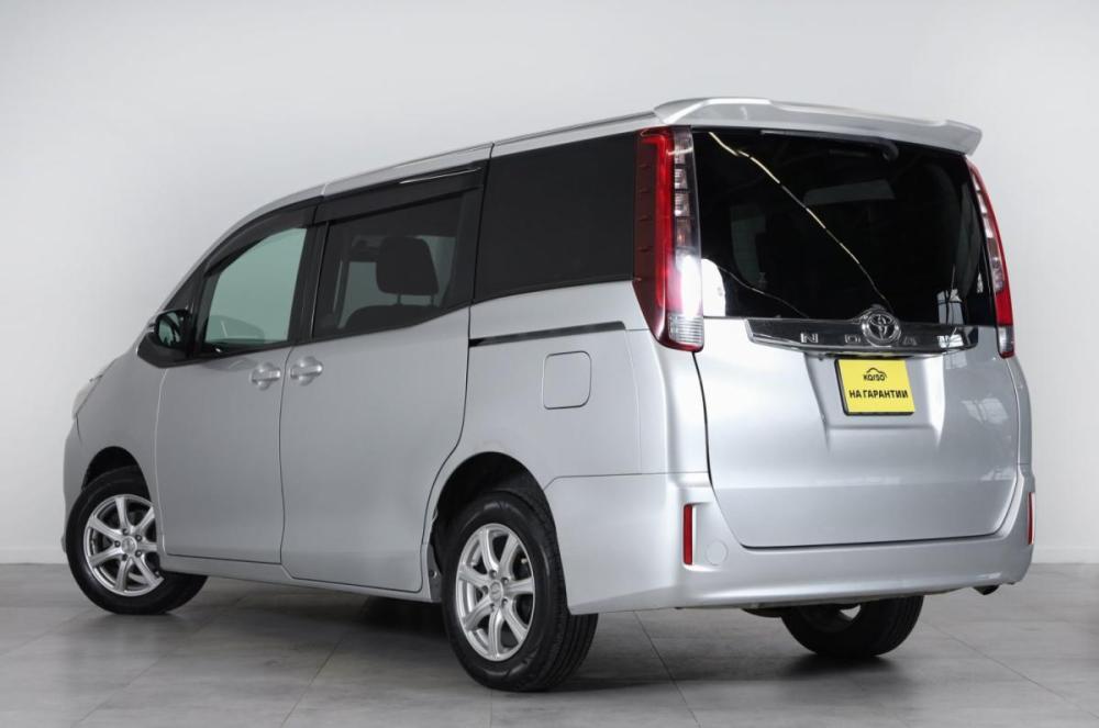 Toyota Noah III (R80) Новосибирск  - изображение 5