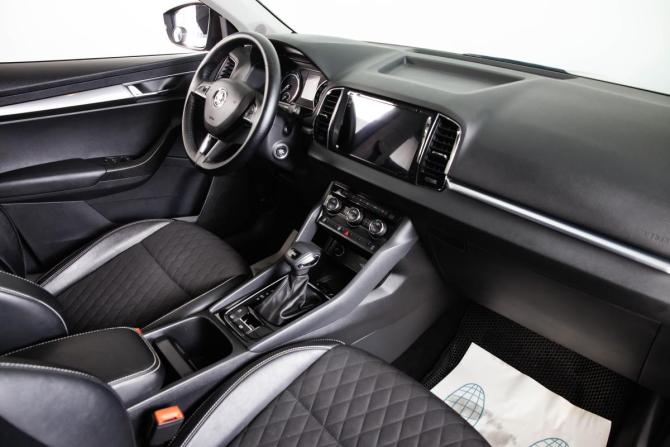 Skoda Karoq I с пробегом 2020 года, цена 2 549 000 рублей, 66500 км, внедорожник, Автокод Объявления