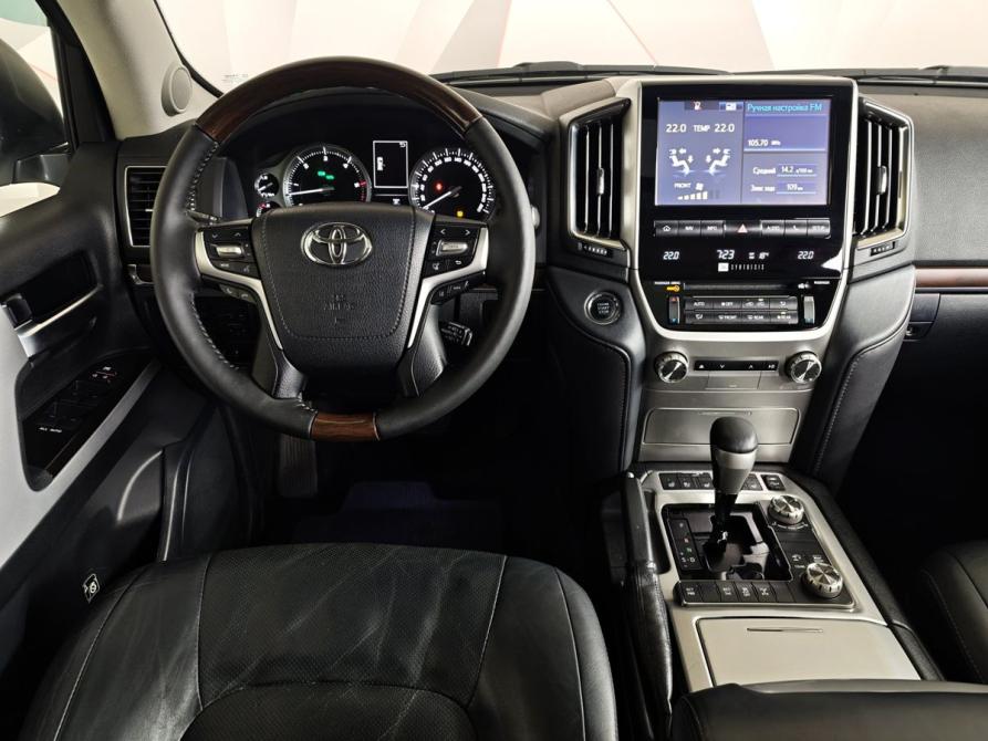 Toyota Land Cruiser 200 Series Рестайлинг 2 Москва  - изображение 18