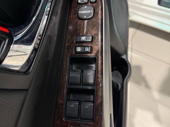 Toyota Camry VII (XV50) Рестайлинг с пробегом 2016 года, цена 1 850 000 рублей, 220000 км, седан, Автокод Объявления