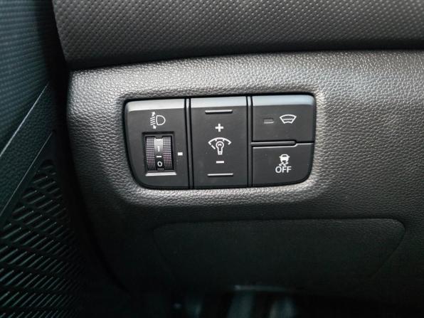Hyundai Creta I с пробегом 2018 года, цена 1 570 000 рублей, 177650 км, внедорожник, Автокод Объявления